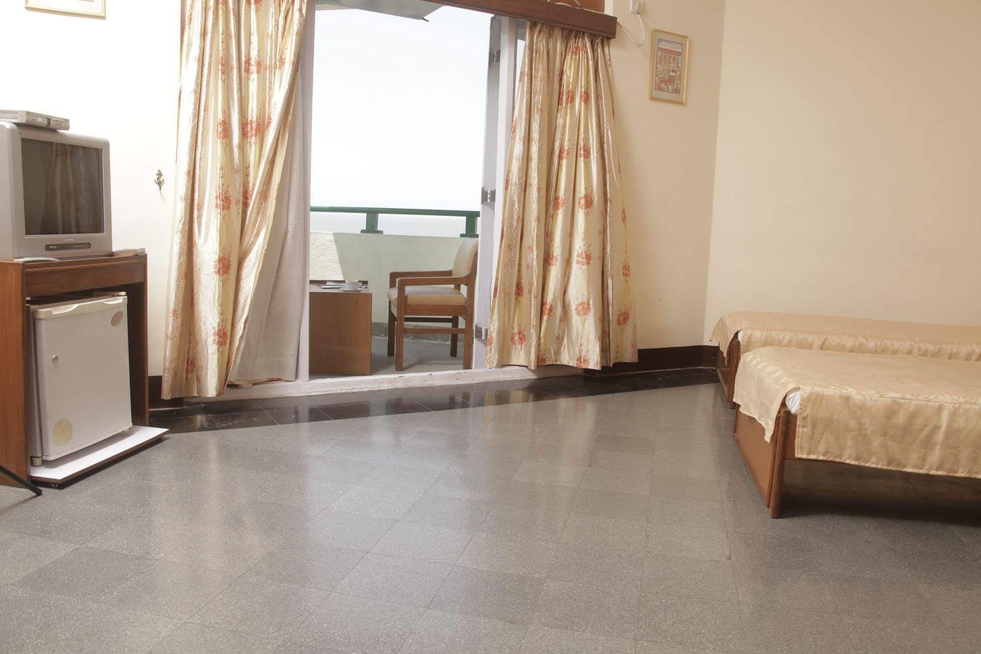 Sea Green Hotel Мумбаї Екстер'єр фото